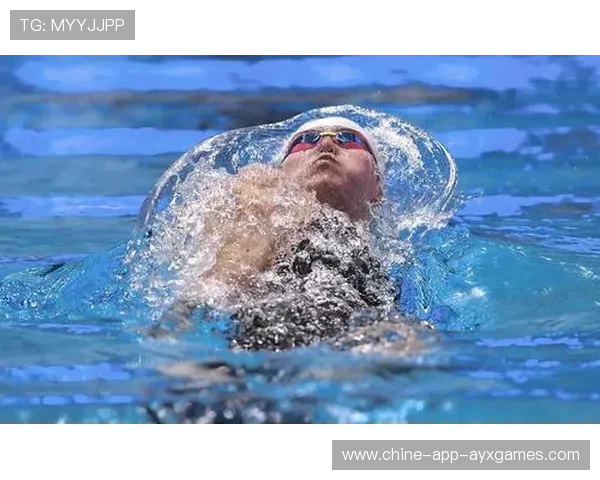 游泳仰泳推进感太丝滑——沉浸在水中时的极致流畅体验 游泳仰泳推进感太丝滑——沉浸在水中时的极致流畅体验