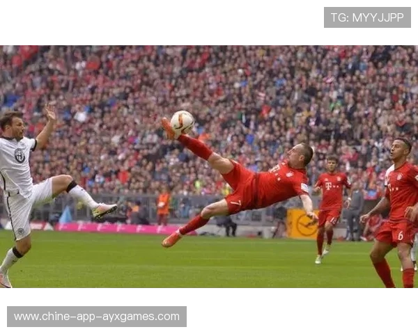 拜仁在比赛中通过细腻传导掌控节奏带走胜利