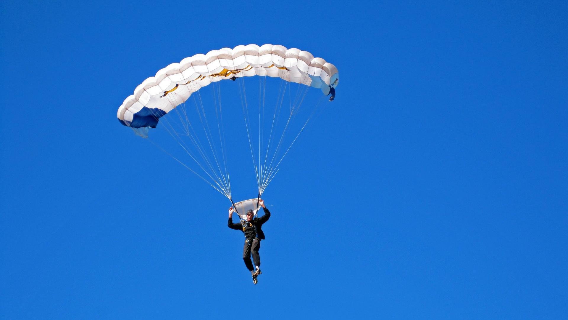 T1战队跨界合作项目曝光，t1战队成员详细信息